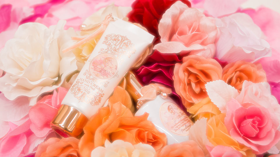 BloomingBLAN°C（ブルーミングブラン）香水　スプレー Blooming BLAN°C / フレグランスボディミストの公式商品情報